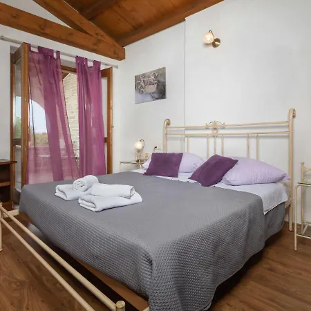 Apartmán Frapi - Pzn320 Tinjan